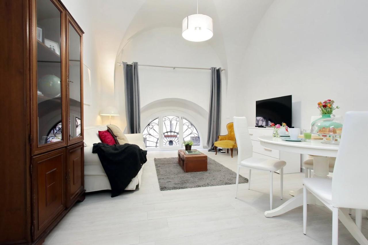 Ponte Cavour Apartment Řím Exteriér fotografie